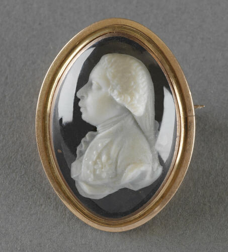 Brooch with glass sulphide cameo of Frederick, Duke of York (1763-1827)