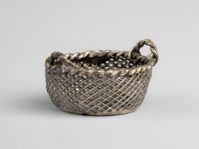 Metal basket