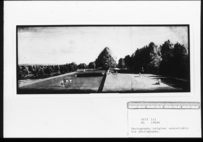 The walk and terrace at Cranbourne Lodge