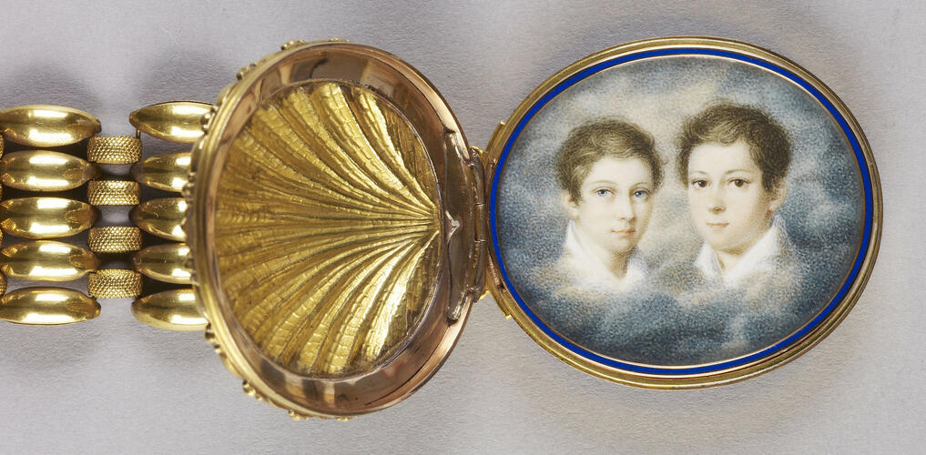 Bracelet containing a miniature of Ernest, Hereditary Prince of Saxe-Coburg-Gotha, (1818-93), later Ernest II, Duke of Saxe-Coburg-Gotha and Prince Albert of Saxe-Coburg-Gotha (1819-61) Bracelet containing a miniature of Ernest, Hereditary Prince of Saxe-Coburg-Gotha, (1818-93), later Ernest II, Duke of Saxe-Coburg-Gotha and Prince Albert of Saxe-Coburg-Gotha (1819-61)