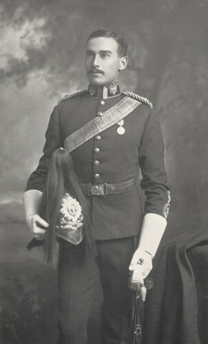 Captain PR Denny (1st Dragoon Guards) killed in action: Anglo-Boer War, 1900