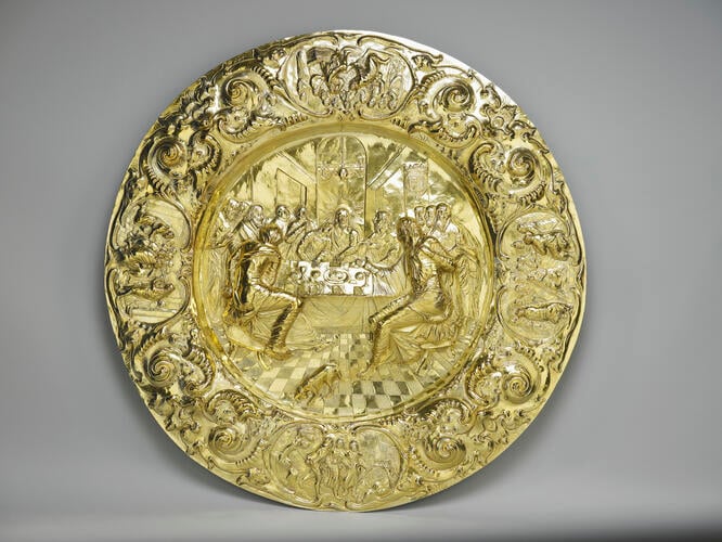 Altar dish