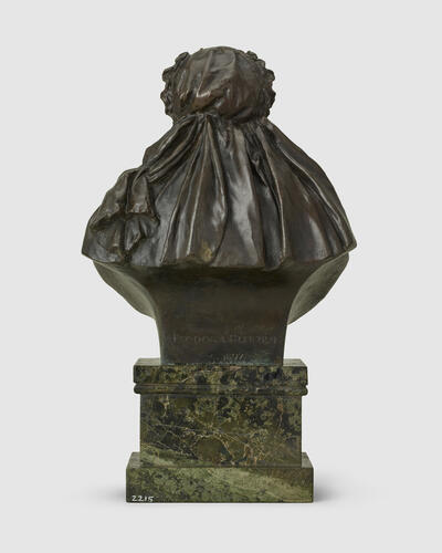 Queen Victoria (1819-1901) Queen Victoria (1819-1901)