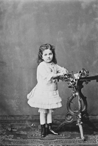 Princess Elisabeth of Waldeck and Pyrmont. [Album: Photographs. Royal Portraits, 1875-1890]