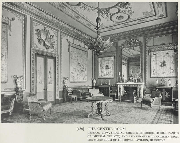 Buckingham Palace : its furniture, decoration & history / by H. Clifford Smith ; with introductory chapters on the building and site by Christopher Hussey Buckingham Palace : its furniture, decoration & history / by H. Clifford Smith ; with introductory chapters on the building and site by Christopher Hussey