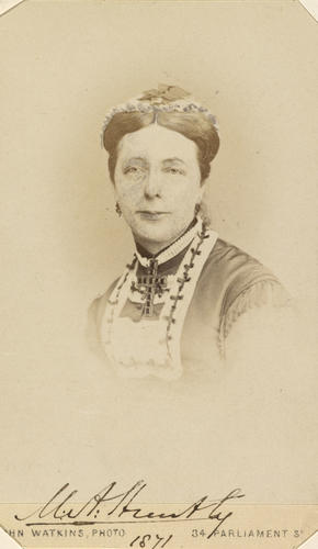M. A. Huntly. [Photographs, English Portraits. Volume 70. ]