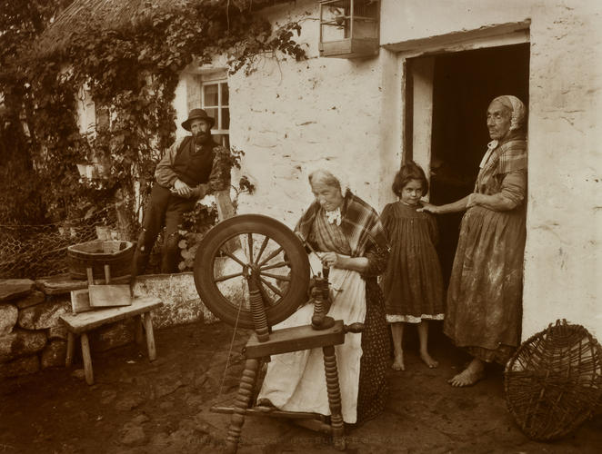 Spinning Wool, Cliffony, Sligo Spinning Wool, Cliffony, Sligo
