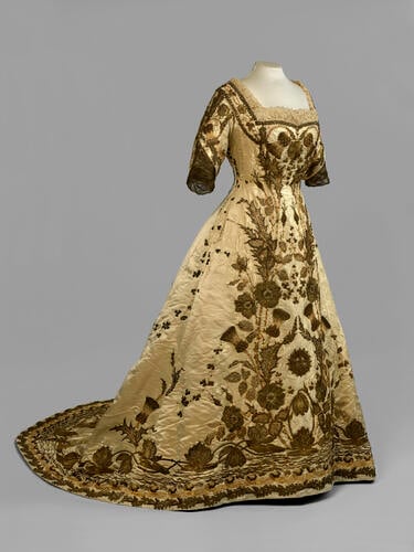 Queen Mary's Coronation Dress