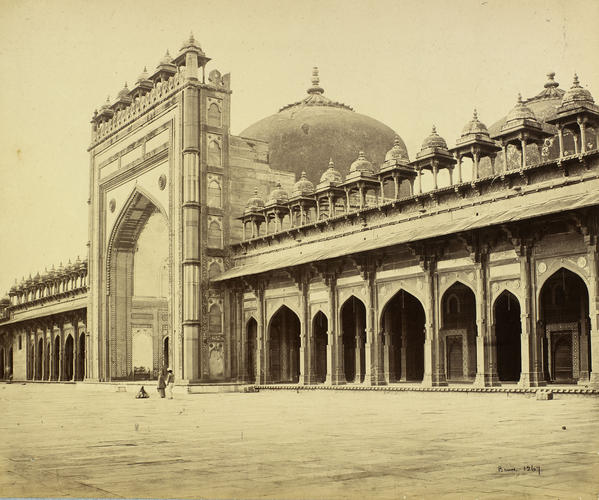 The Mosque on the Western side of Quadrangle, Futtehpore Sikri: Prince of Wales Tour of India 1875-6 (vol. 4) The Mosque on the Western side of Quadrangle, Futtehpore Sikri: Prince of Wales Tour of India 1875-6 (vol. 4)