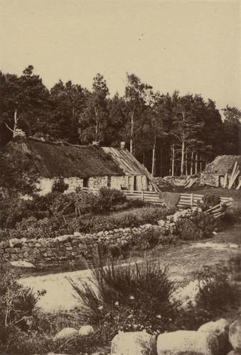 Cottage opposite Balmoral Castle