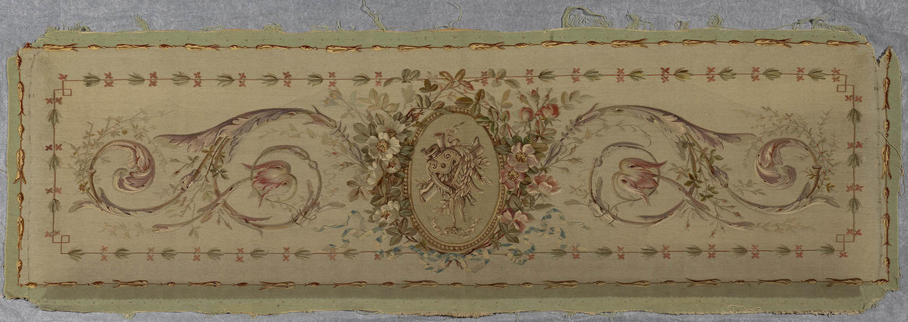 Tapestry sofa seat with musical trophy Tapestry sofa seat with musical trophy