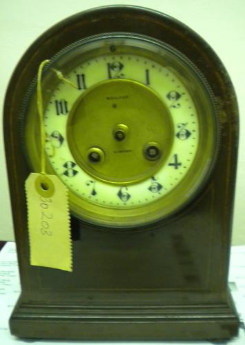 Mantel clock