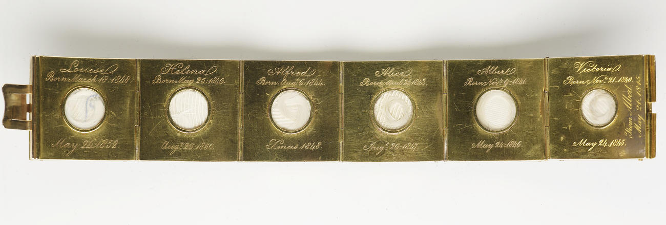 Bracelet with miniatures of Victoria, Princess Royal, Albert Edward , Prince of Wales, Princess Alice, Prince Alfred, Princess Helena and Princess Louise Bracelet with miniatures of Victoria, Princess Royal, Albert Edward , Prince of Wales, Princess Alice, Prince Alfred, Princess Helena and Princess Louise