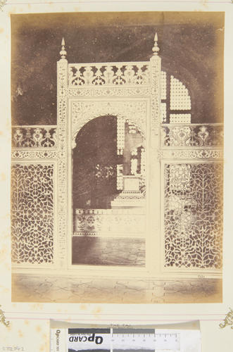 The Taj (Mumtaz Mahal's Tomb), Agra The Taj (Mumtaz Mahal's Tomb), Agra