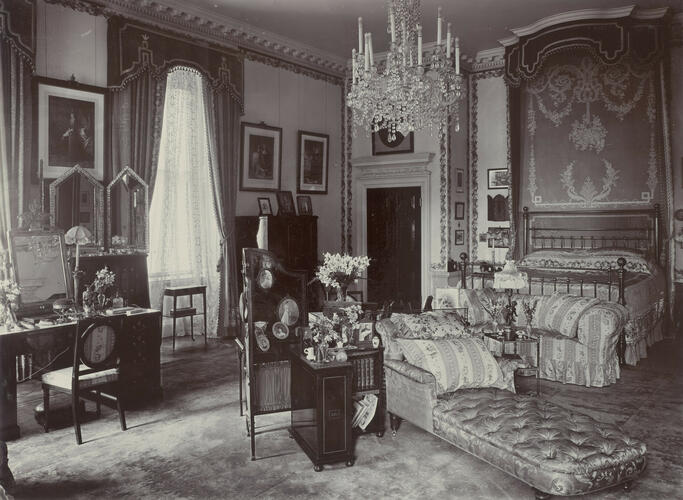 Photograph of the Princess of Wales's Bedroom at Marlborough House, 1905