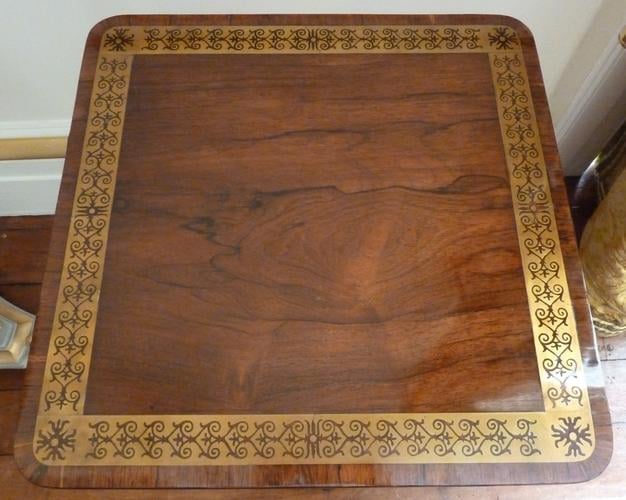 Occasional table