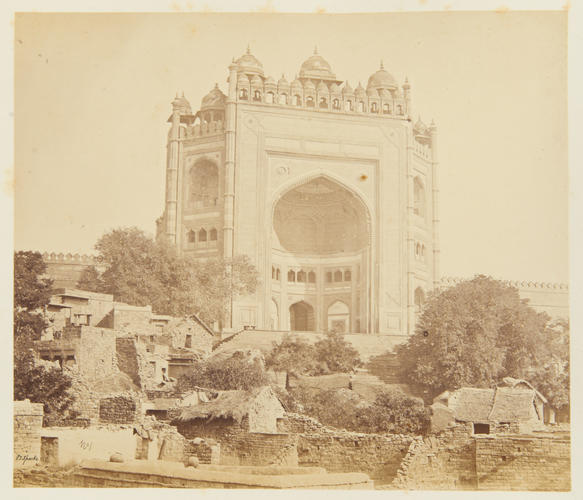 Buland Darwaza, near Agra Buland Darwaza, near Agra