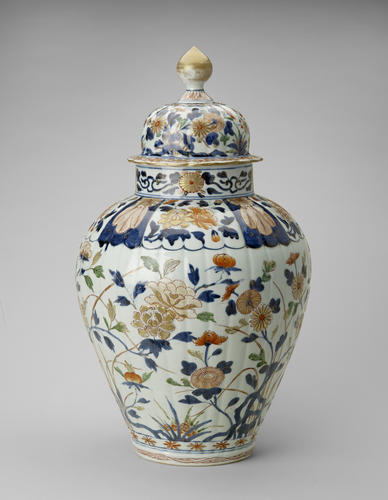 Pair of jars and covers Pair of jars and covers