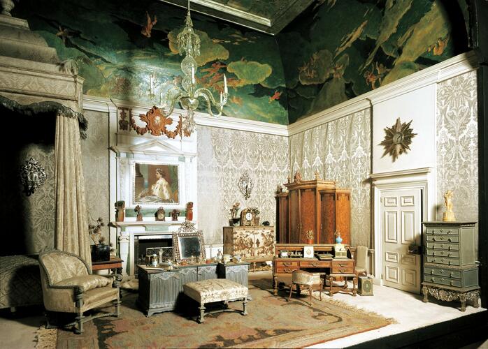 Queen Mary's Dolls' House