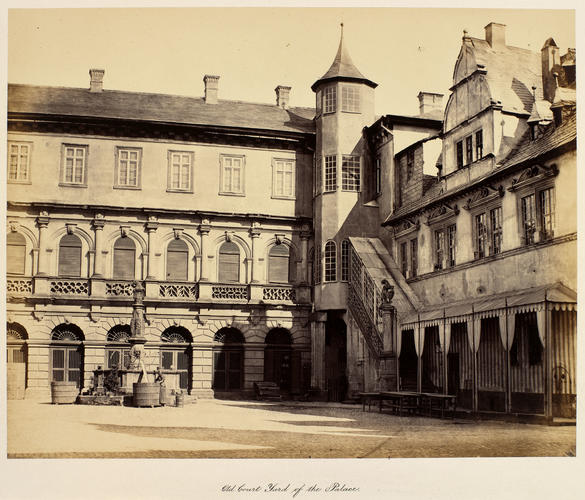 Old Court, Yard of the Palace