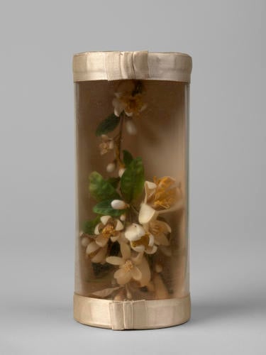Decoration from the wedding gown of Princess Victoria Eugenie (Queen of Spain) Decoration from the wedding gown of Princess Victoria Eugenie (Queen of Spain)