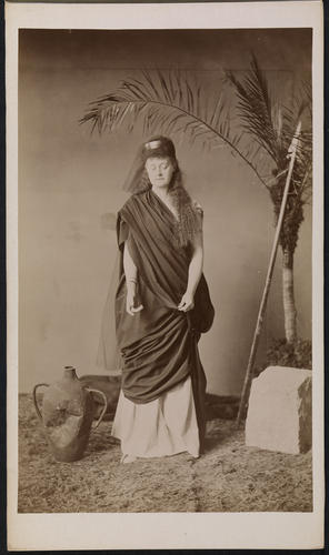 Balmoral Tableaux Vivants: 'Antigone' Balmoral Tableaux Vivants: 'Antigone'