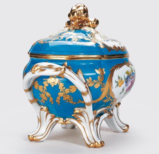 Pot à oglio (Set of tureens and covers)