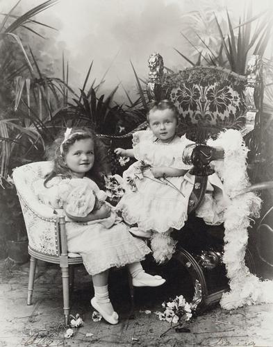 Grand Duchesses Olga and Tatiana of Russia Grand Duchesses Olga and Tatiana of Russia