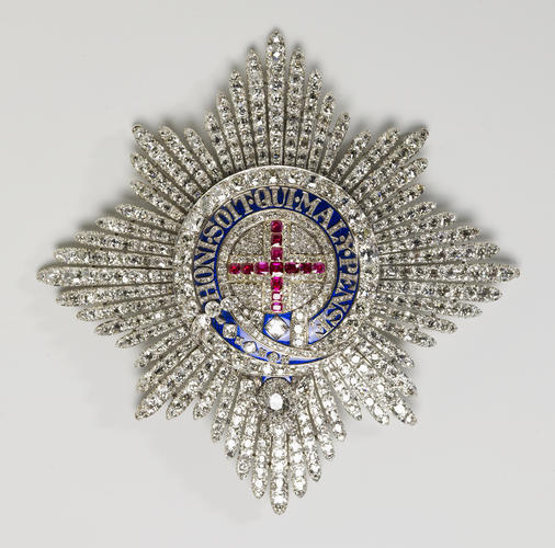 Order of the Garter (England). George III's star Order of the Garter (England). George III's star