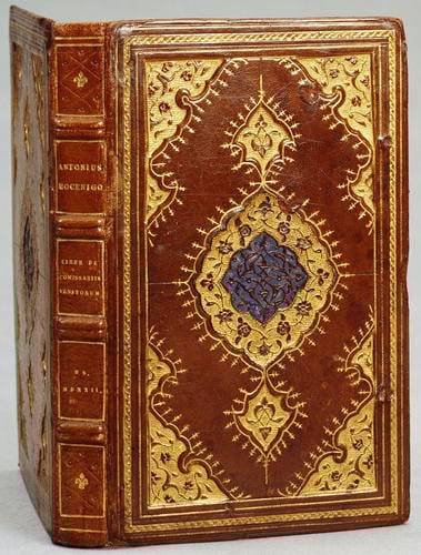 Liber de Comissariis Venetorum []. [Book of duties and trusts undertaken by Antonio Mocenigo when appointed Procurator of St Mark's, Dec. 22 1522] [Title taken from spine]