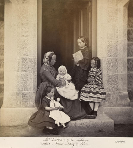 Mrs Duncan and her children, Jessie, Jane, Mary and Alice