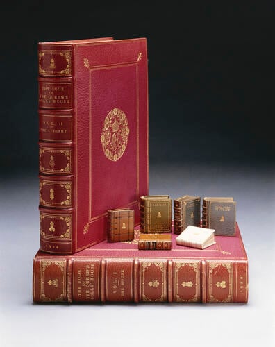 The Book of the Queen's dolls' house / edited by A. C. Benson and Sir Lawrence Weaver