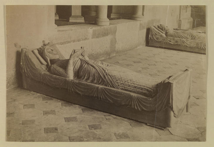 [Queen Eleanor effigy]