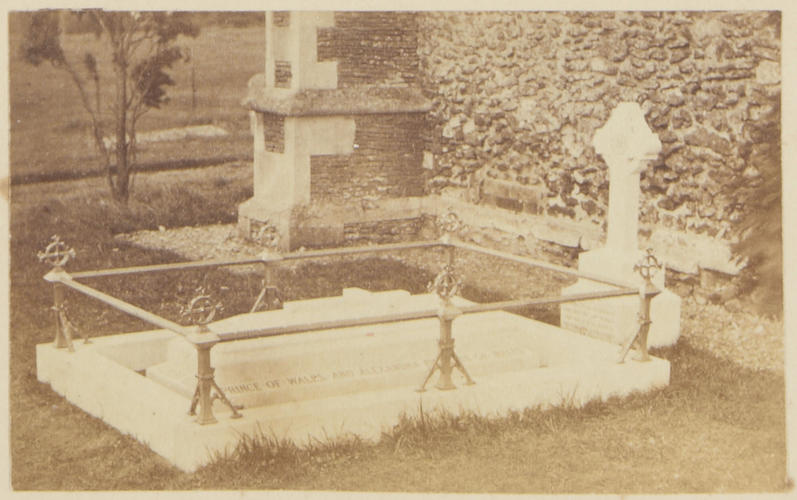 Grave of the Infant Prince, Sandringham