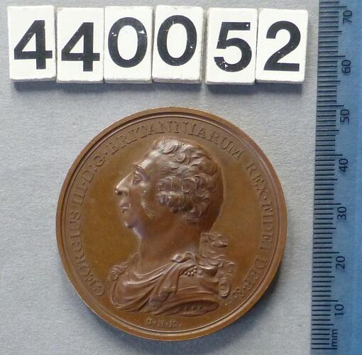 Medal commemorating the preservation of King George III from assassination Medal commemorating the preservation of King George III from assassination