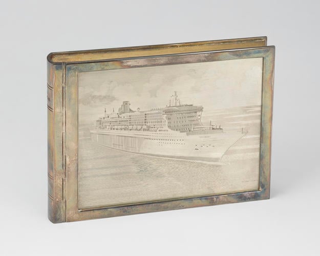 Silver case depicting RMS Queen Mary II