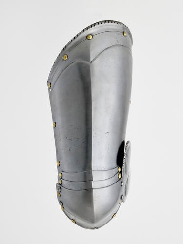 Master: Pair of vambraces
Item: Left cuisse
