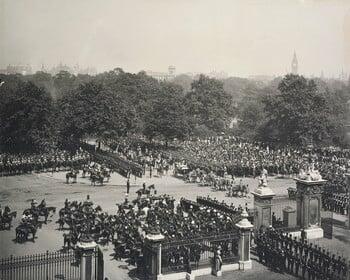 Queen Victoria returning to Buckingham Palace, after the Diamond Jubilee procession