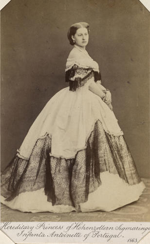 Infanta Antonia, Hereditary Princess of Hohenzollern-Sigmaringen (1845-1913) Infanta Antonia, Hereditary Princess of Hohenzollern-Sigmaringen (1845-1913)