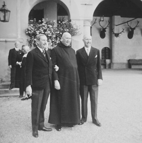 Photograph of Philipp Albrecht, Duke of Württemberg, Prince Carl Alexander and Prince Albrecht Eugen, Schloss Altshausen, 15th August 1951