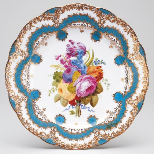 Assiette à guirlandes
