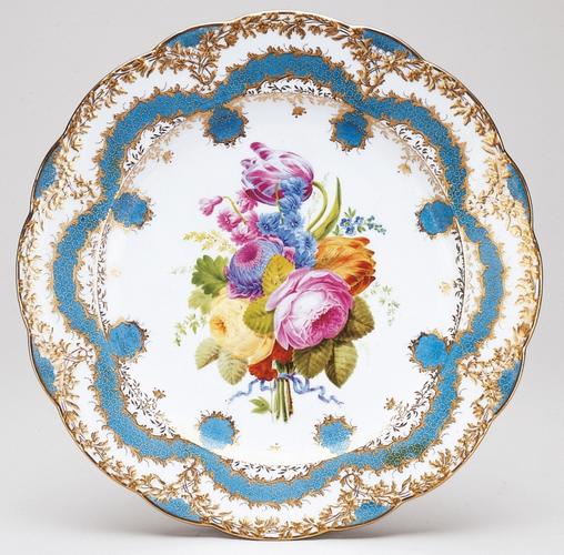 Assiette à guirlandes