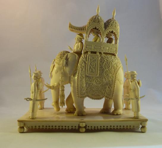 Model Elephant