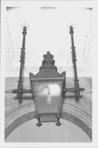 Hanging lantern
