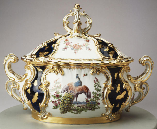 Master: Large and small tureens with covers (from the Mecklenburg Service)
Item: The Mecklenburg Service Master: Large and small tureens with covers (from the Mecklenburg Service)
Item: The Mecklenburg Service