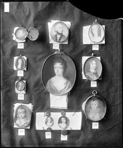 Miniatures negative 10 Miniatures negative 10