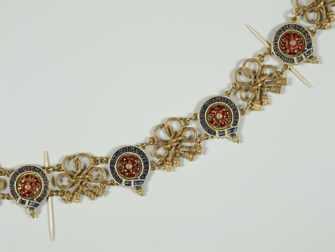 Master: Order of the Garter: Collar with Great George
Item: Order of the Garter: Great George with Collar Badge