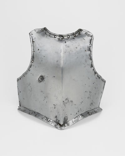 Master: Pikeman's breastplate and back plate
Item: Harquebusier's breastplate Master: Pikeman's breastplate and back plate
Item: Harquebusier's breastplate
