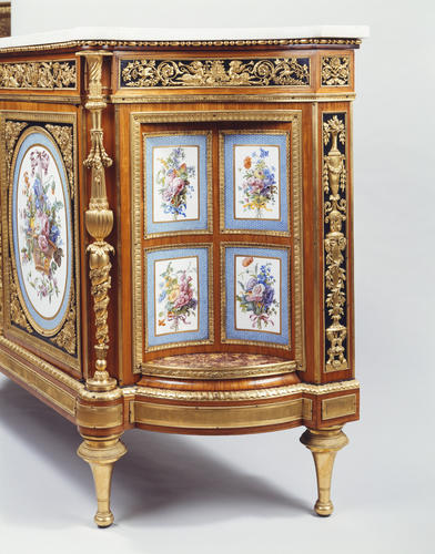 Cabinet Cabinet