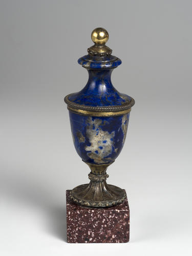 Urn